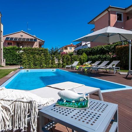 Villa Francesco Ровин Екстериор снимка