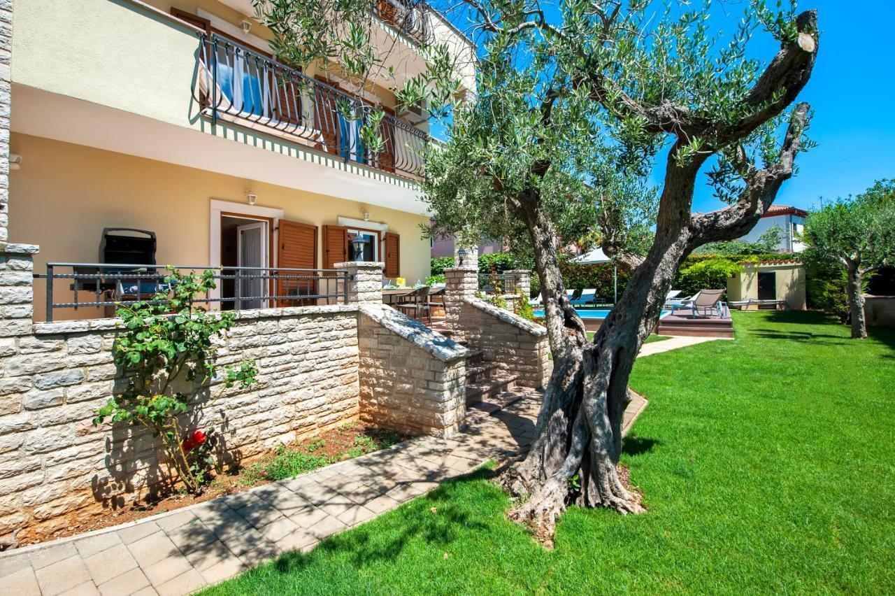 Villa Francesco Ровин Екстериор снимка